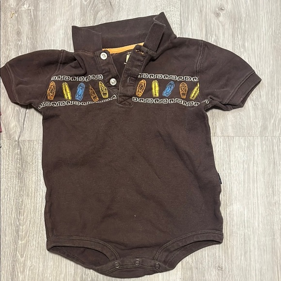 4/$20 Carters Brown Baby Onesie with Colorful Pattern 24M - Picture 1 of 1